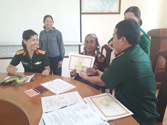 Ban Chỉ huy Quân sự huyện M’Đrắk: Chi trả trên 280 triệu đồng cho các đối tượng chính sách