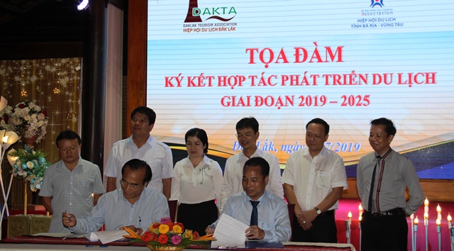 Tọa đàm, ký kết hợp tác phát triển du lịch Đắk Lắk và Bà Rịa – Vũng Tàu giai đoạn 2019-2025