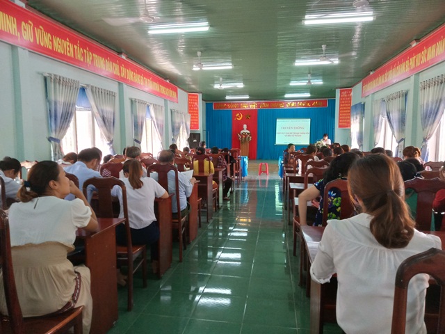 Truyền thông giáo dục cha mẹ trong chăm sóc và bảo vệ trẻ em tại huyện M’Đrắk