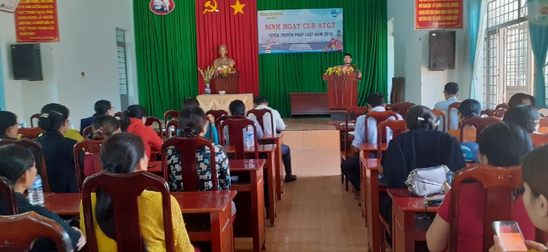 Hội Liên hiệp Phụ nữ xã Bình Hòa, huyện Krông Ana tổ chức buổi sinh hoạt Câu lạc bộ an toàn giao thông