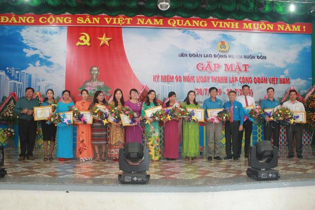 Liên đoàn Lao động huyện Buôn Đôn: Gặp mặt kỷ niệm 90 năm Ngày thành lập Công đoàn Việt Nam