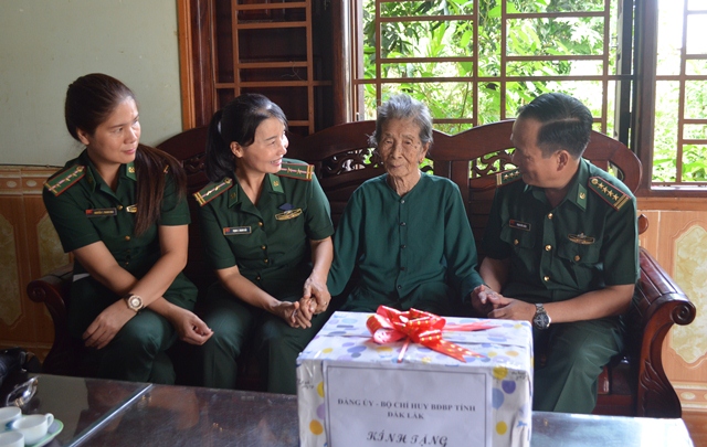 Bộ đội Biên phòng tỉnh Đắk Lắk nhiều hoạt động đền ơn đáp nghĩa