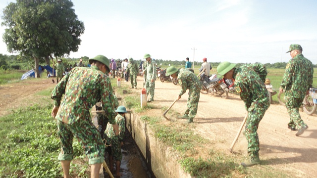 Ban Chỉ huy Quân sự huyện Buôn Đôn ra quân triển khai công tác dân vận