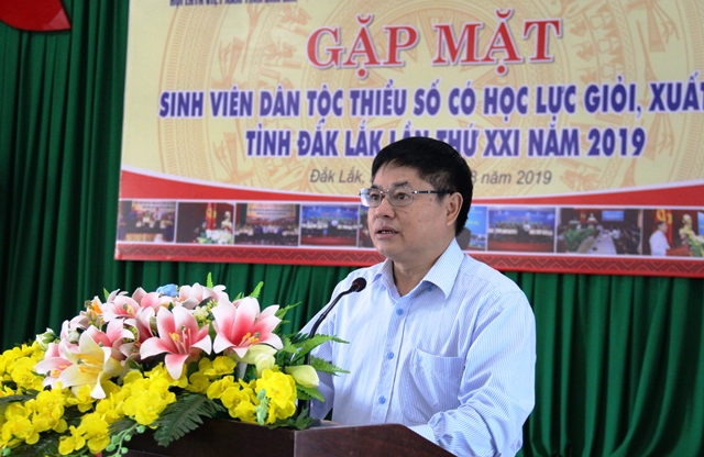 Tuyên dương 73 sinh viên dân tộc thiểu số có học lực giỏi, xuất sắc năm 2019