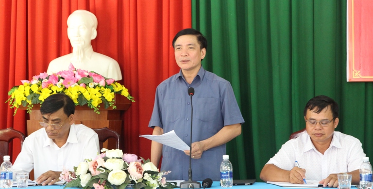 Bí thư Tỉnh ủy Bùi Văn Cường làm việc, đối thoại với người dân xã Cư Pui