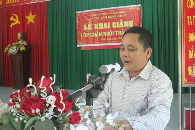 Huyện Buôn Đôn: Khai giảng lớp dạy nghề chăn nuôi trâu bò tại xã Cuôr Knia