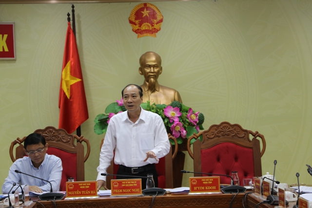 UBND tỉnh họp thông qua các nội dung thuộc thẩm quyền