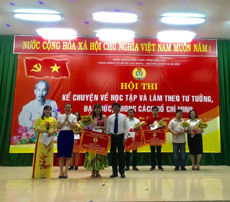 Sở Lao động - Thương binh và Xã hội thi kể chuyện về Bác Hồ