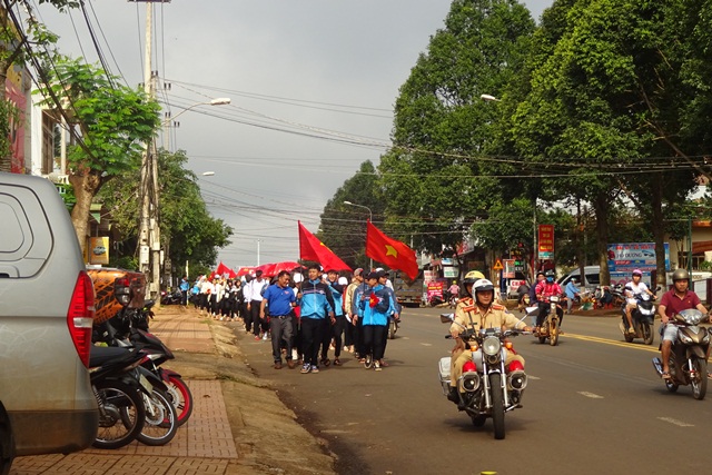 Tổ chức lễ phát động hưởng ứng tháng cao điểm An toàn giao thông năm 2019