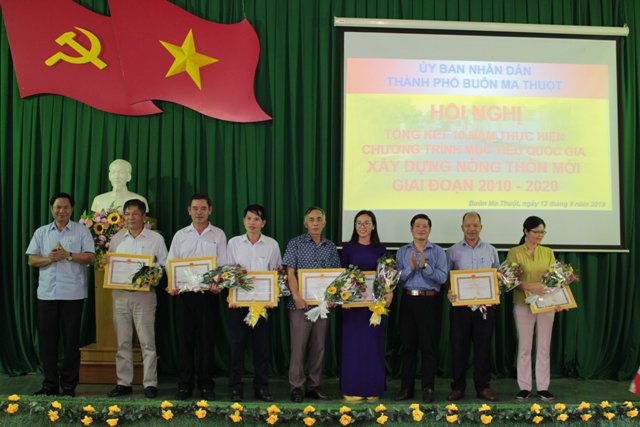 Hội nghị tổng kết 10 năm thực hiện xây dựng nông thôn mới giai đoạn 2010-2020.