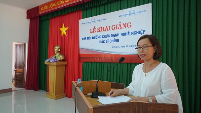 Khai giảng lớp bồi dưỡng chức danh nghề nghiệp bác sĩ chính tại Đắk Lắk