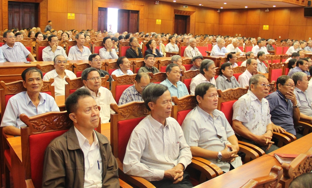 Hội nghị thông tin tình hình thời sự cho cán bộ hưu trí