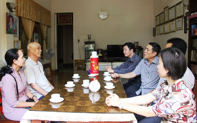 UBND tỉnh thăm tặng quà các đơn vị, người cao tuổi trên địa bàn tỉnh