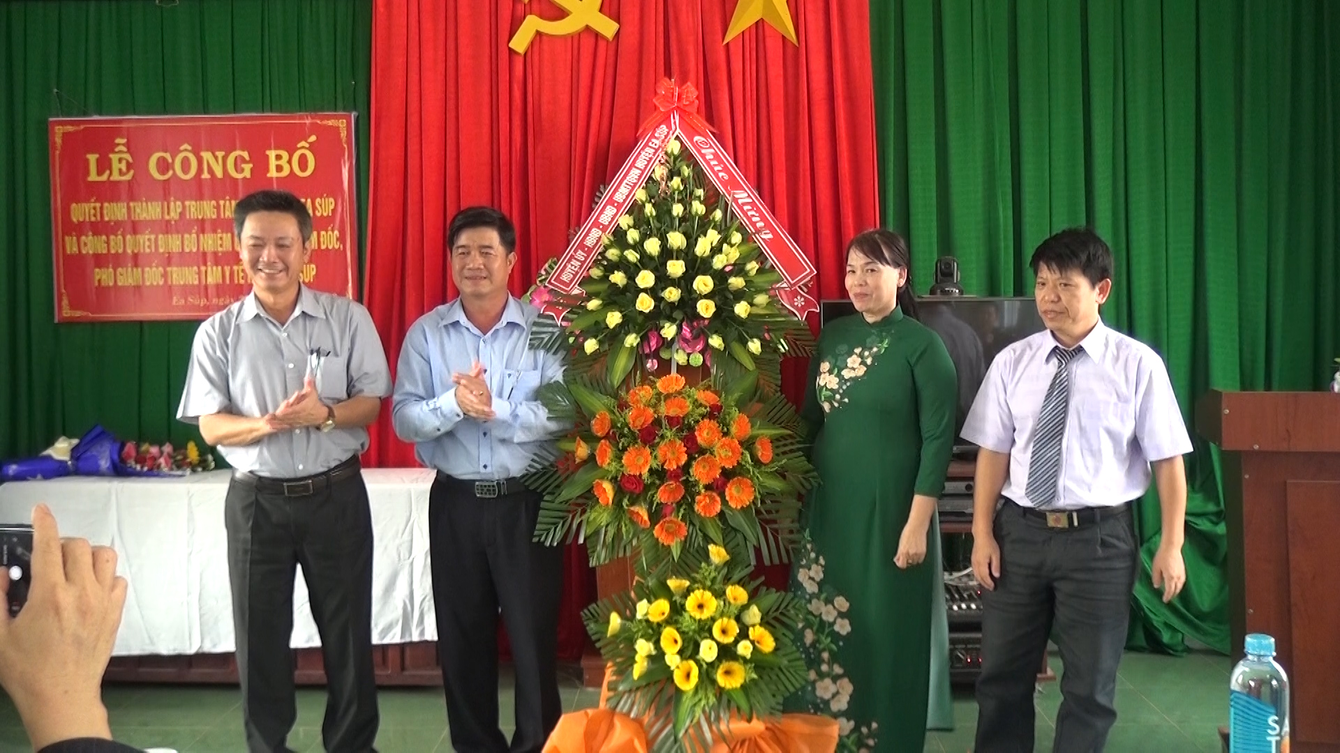 Lễ công bố Quyết định thành lập Trung tâm Y tế huyện Ea Súp