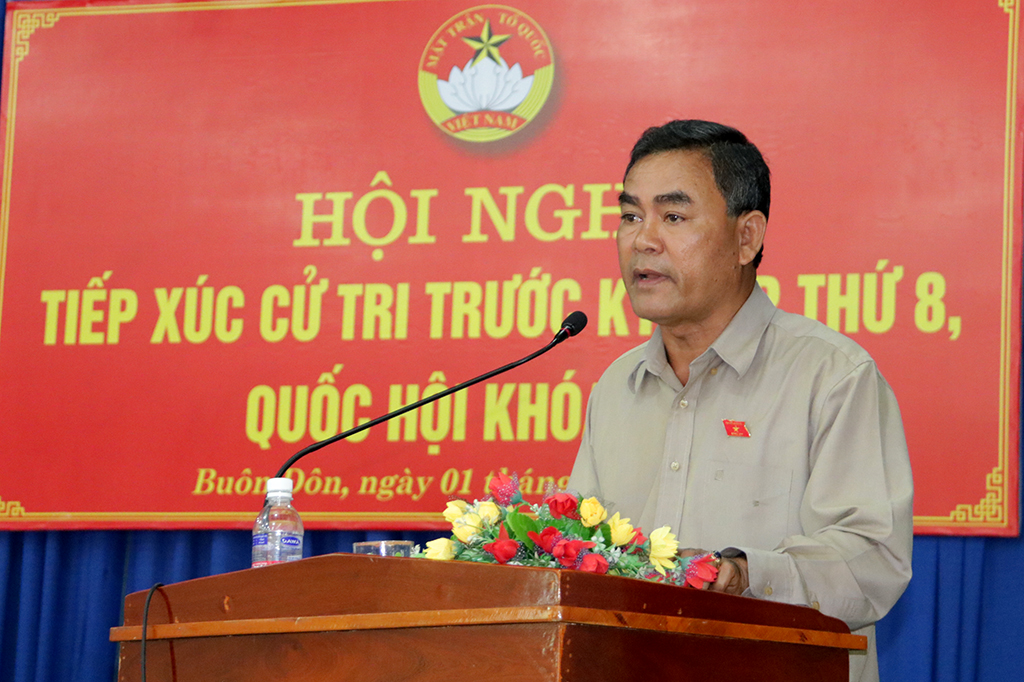 Hơn 100 cử tri tham gia Hội nghị tiếp xúc cử tri trước Kỳ họp thứ 8, Quốc hội khóa XIV