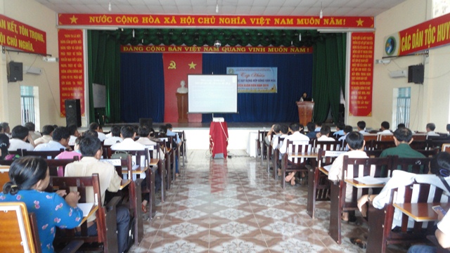 Buôn Đôn tập huấn nghiệp vụ về công tác xây dựng nếp sống văn hóa năm 2019