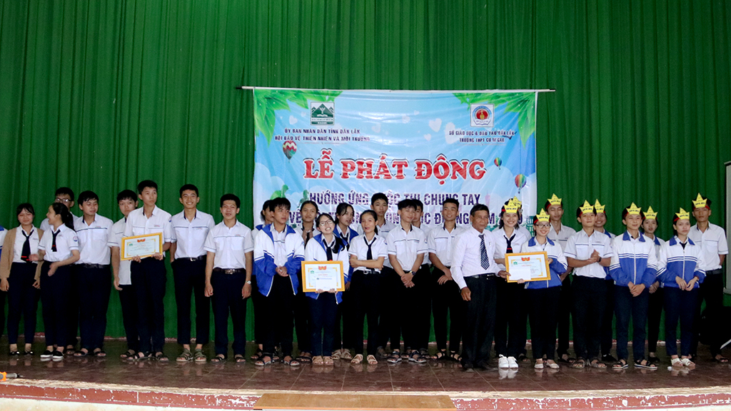 Lễ phát động và hưởng ứng cuộc thi “Chung tay bảo vệ môi trường trong học đường năm 2019”