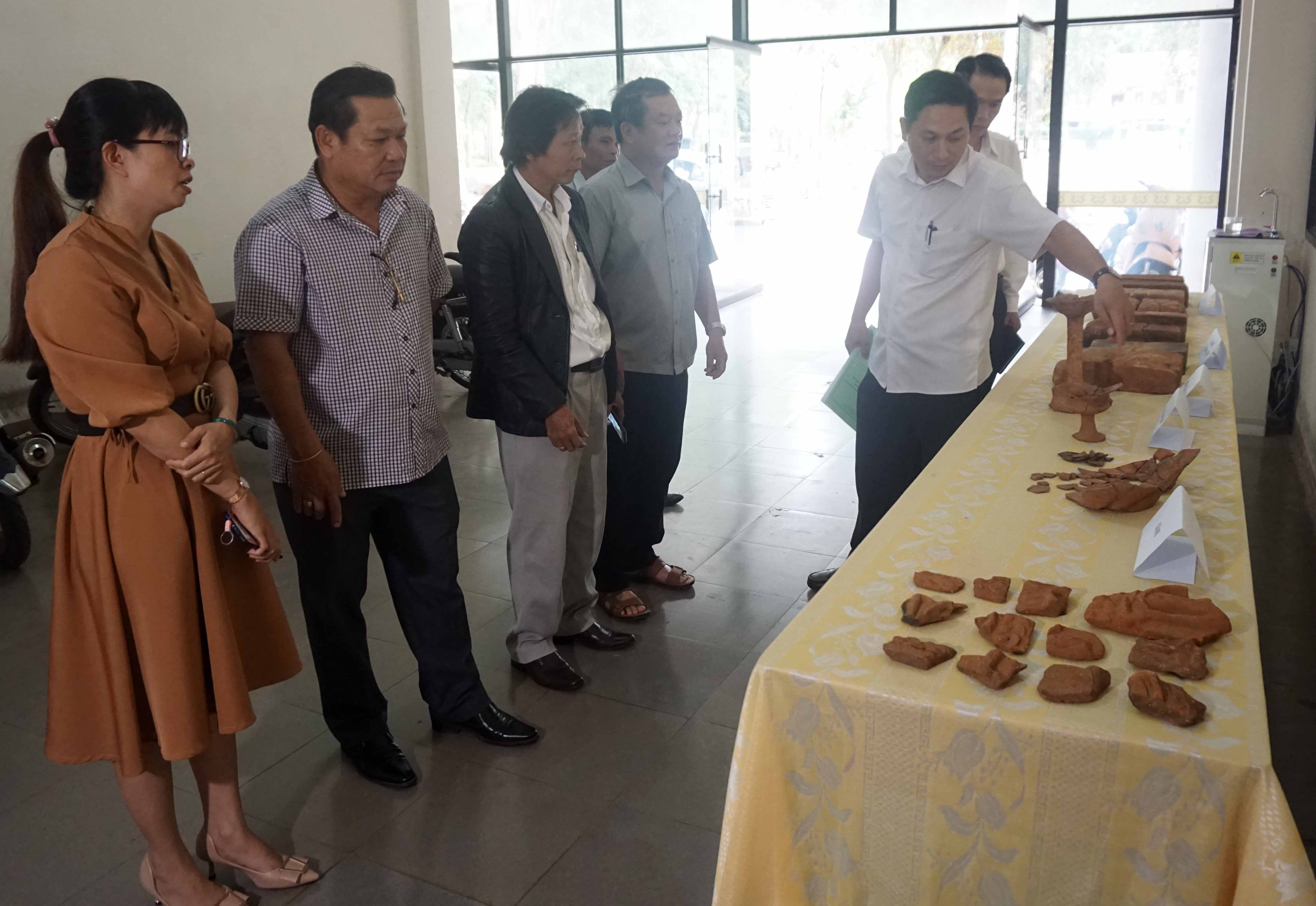 Công bố di chỉ thuộc phế tích kiến trúc Chăm tại huyện Krông Bông