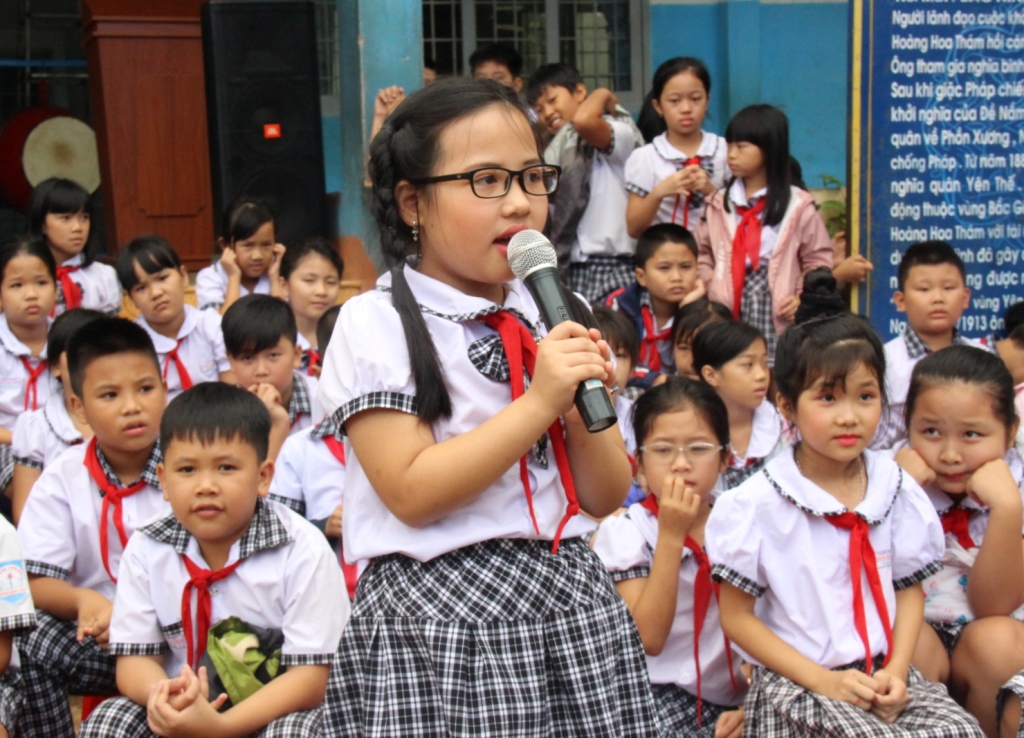 Vẽ tranh hưởng ứng Chương trình không sử dụng túi ni lông trong học đường năm 2019