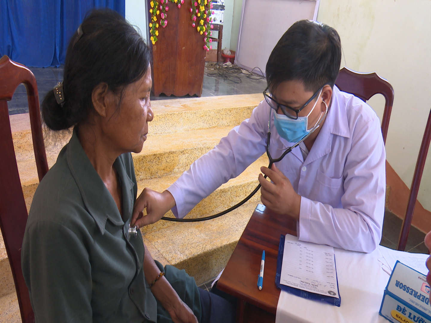 Nghĩa tình với đồng nghèo vùng sâu, vùng xa