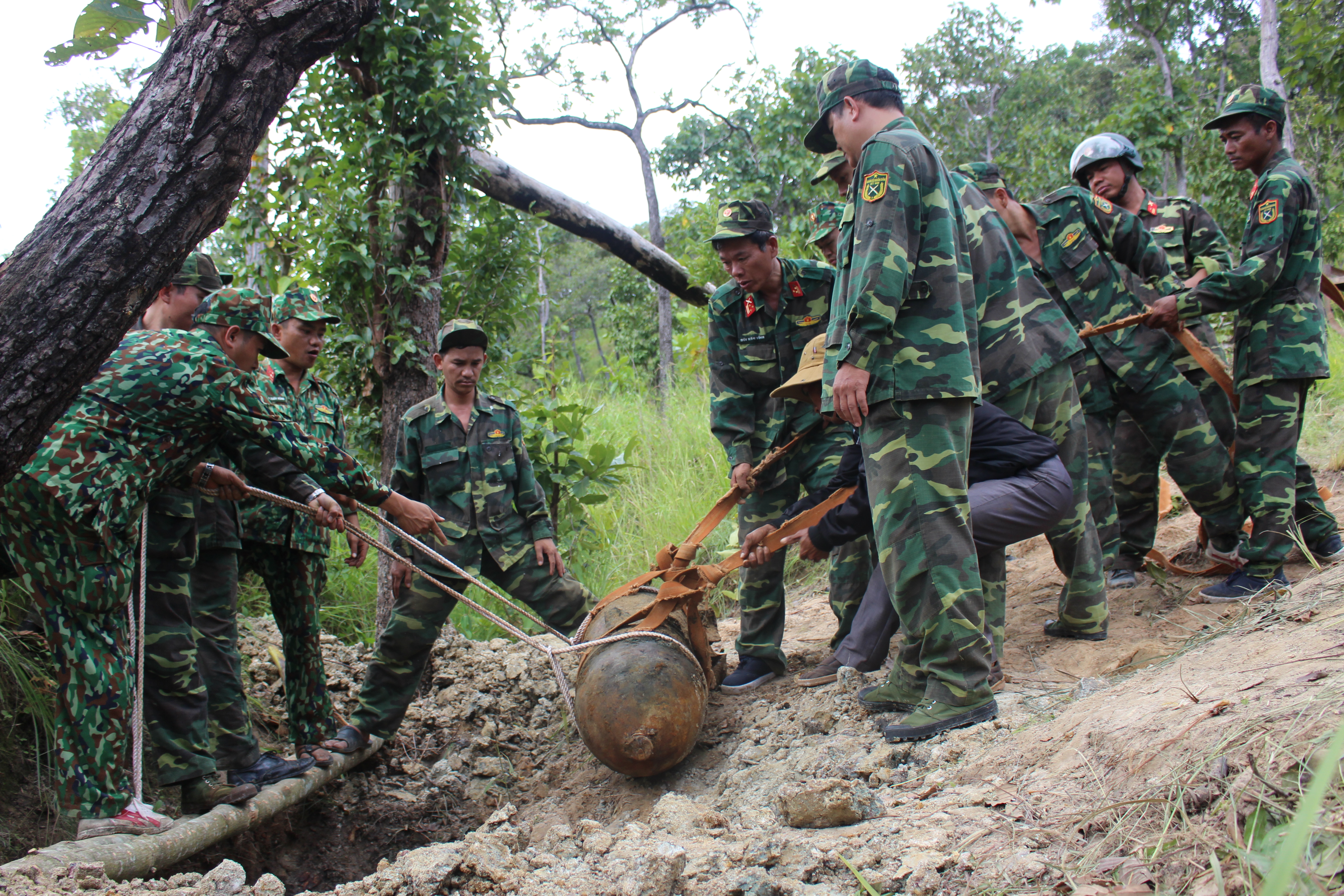 Hủy nổ thành công quả bom nặng trên 110 kg tại huyện Krông Pắc