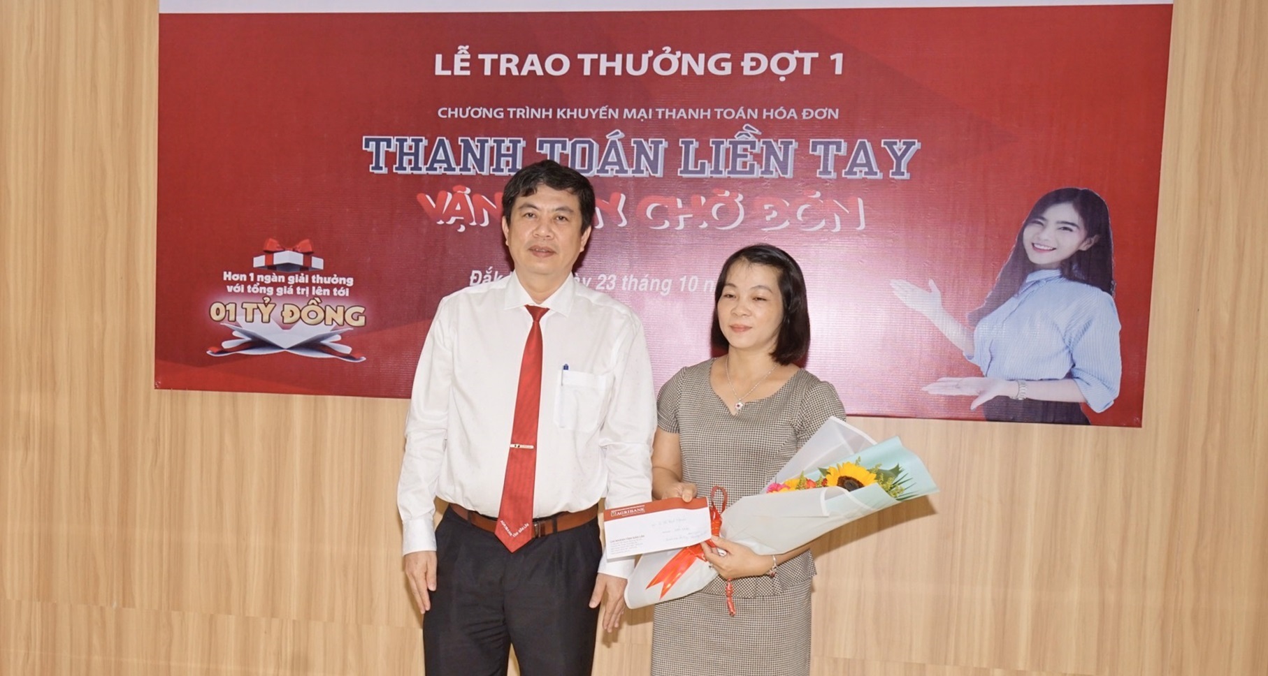 Agribank Đắk Lắk: đa dạng hóa các sản phẩm dịch vụ ngân hàng.