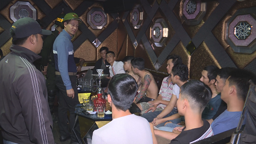Công an tỉnh đột kích 03 quán bar, karoke trên địa bàn thành phố Buôn Ma Thuột