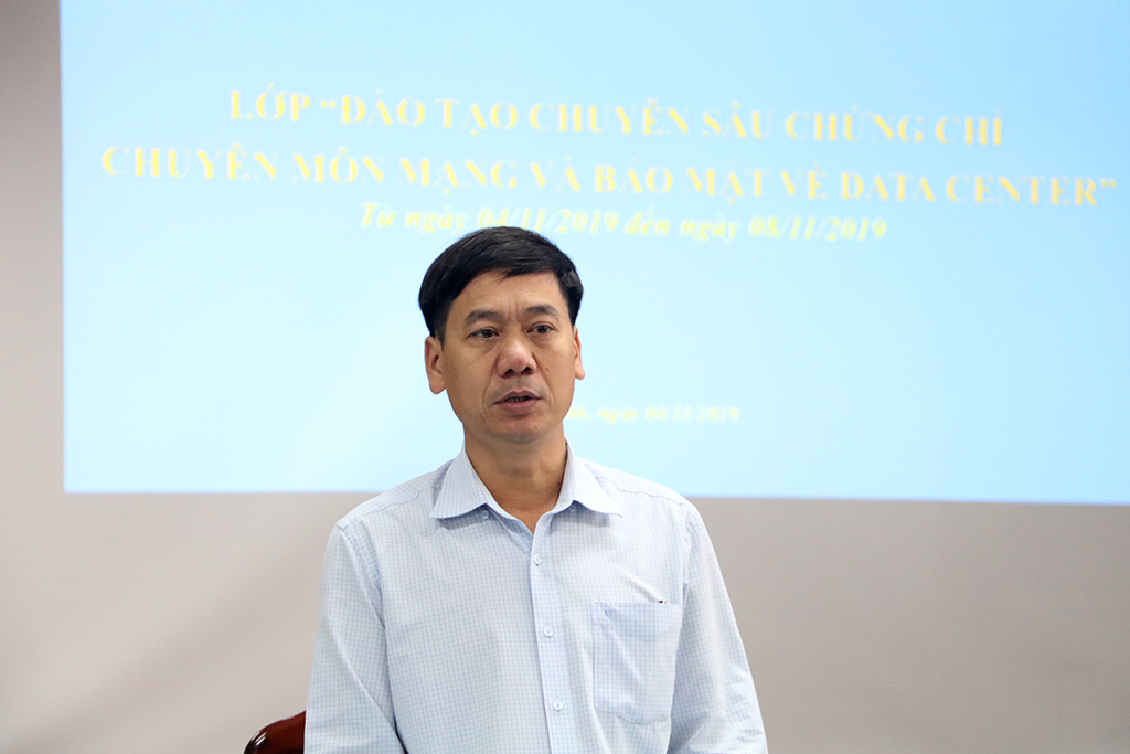 Sở Thông tin và Truyền thông: Khai giảng lớp “Đào tạo chuyên sâu chứng chỉ chuyên môn mạng và bảo mật về Data Center”