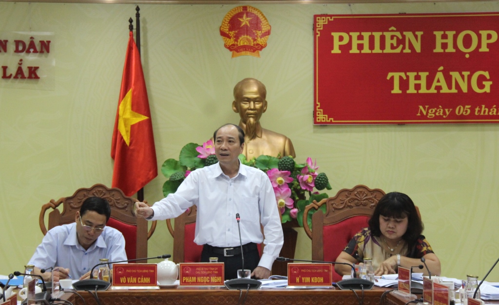 UBND tỉnh họp Phiên thường kỳ tháng 10/2019