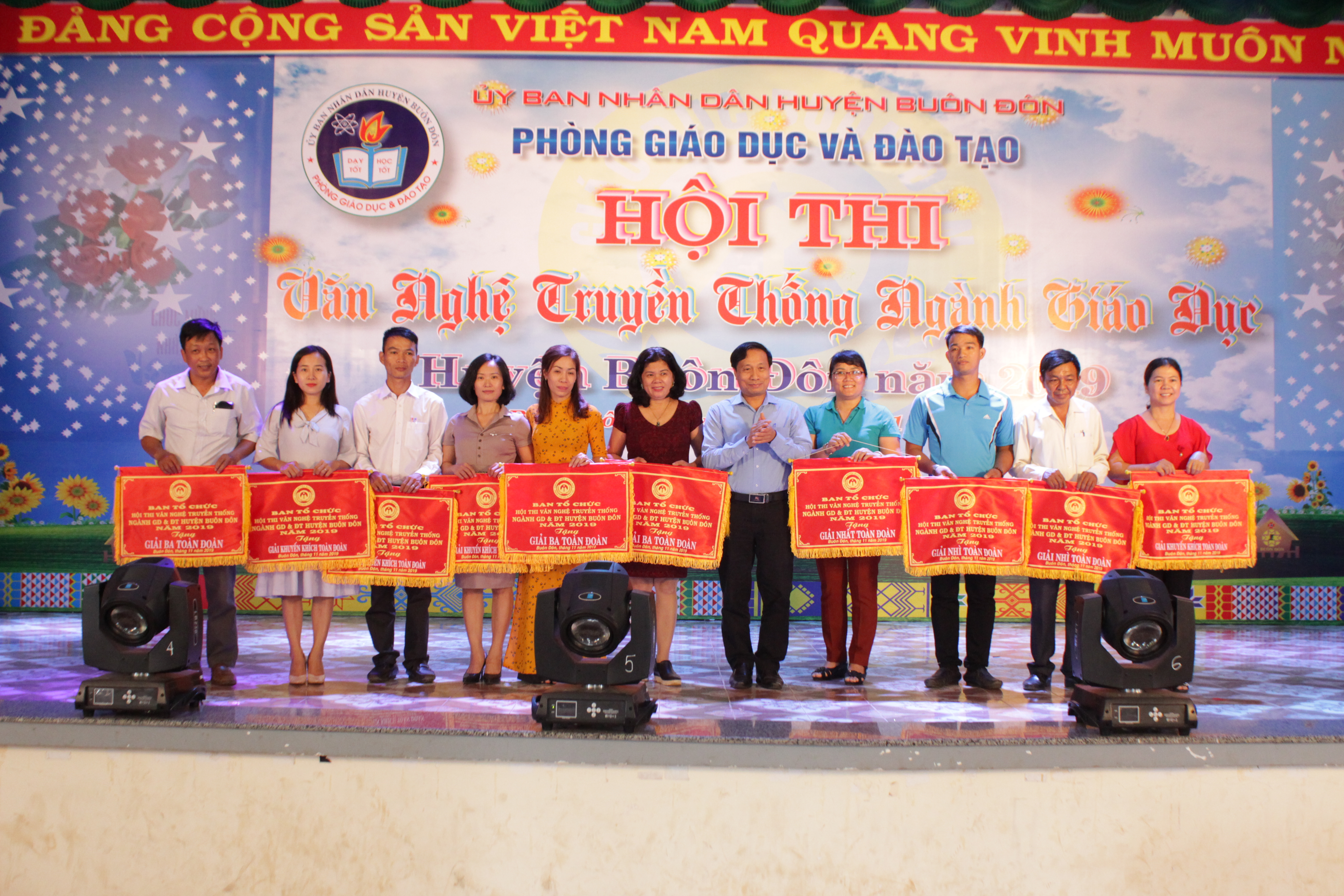 Buôn Đôn: Hội thi văn nghệ truyền thống ngành Giáo dục huyện năm 2019