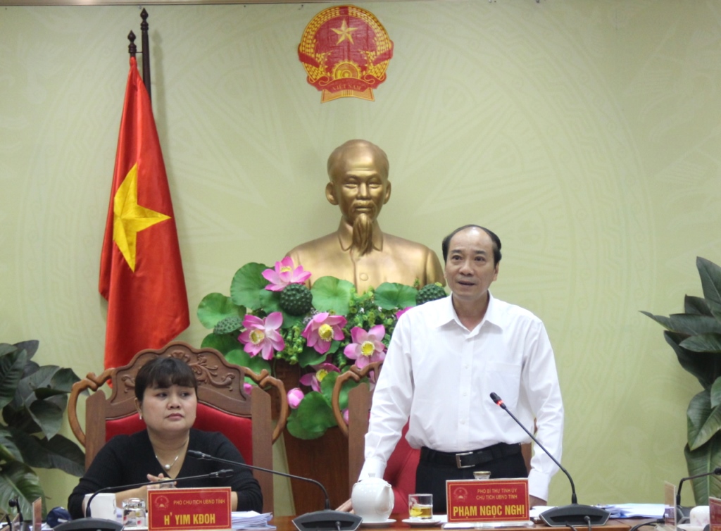 UBND tỉnh họp thông qua các nội dung trình Kỳ họp thứ 9, HĐND tỉnh khoá IX