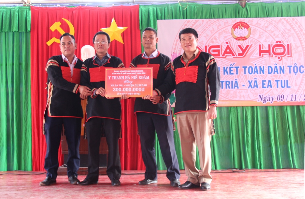 Ngày hội đại đoàn kết toàn dân tộc buôn Triă, xã Ea Tul, huyện Cư M’gar