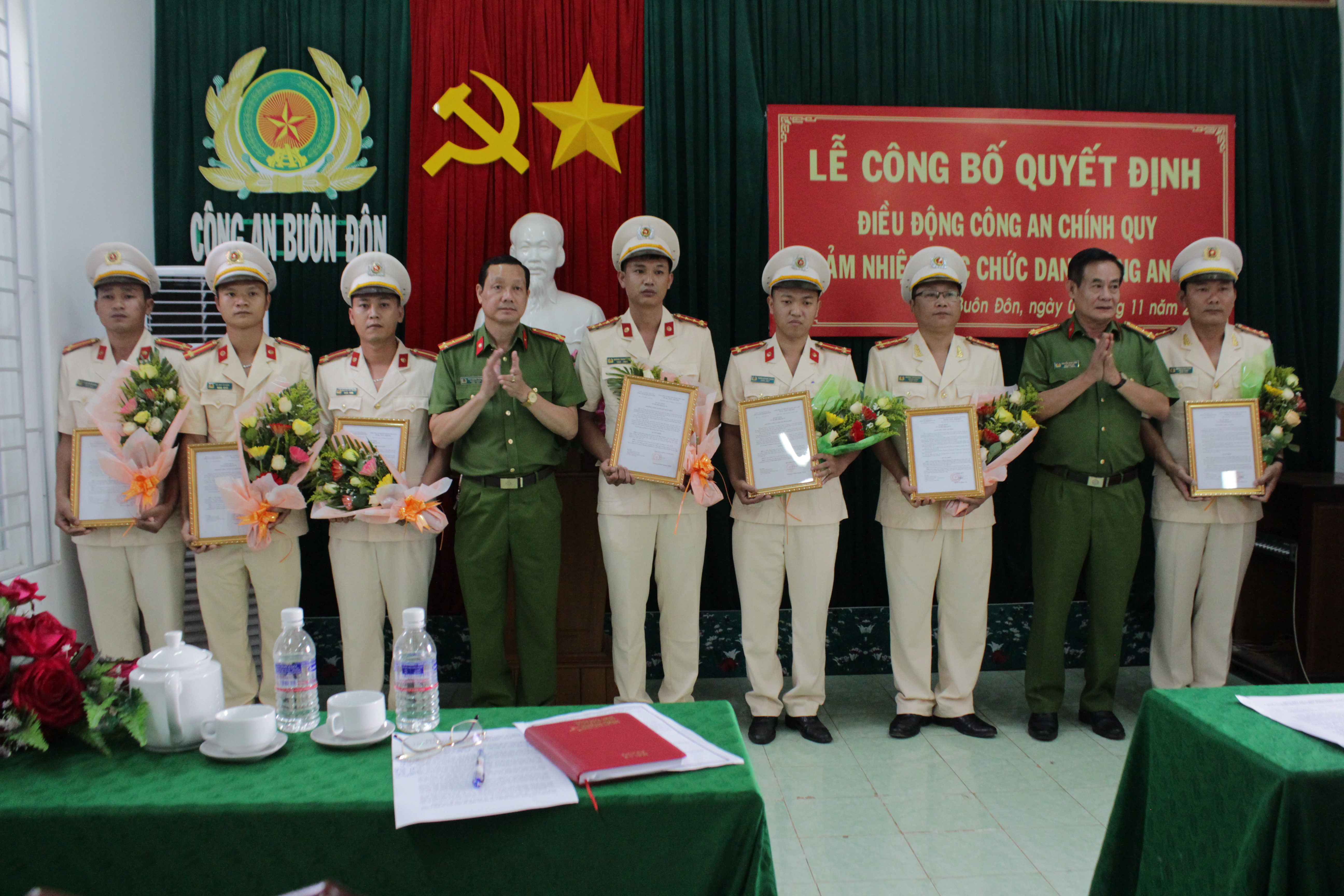 Công an huyện Buôn Đôn điều động 25 Công an chính quy đảm nhiệm các chức danh Công an xã