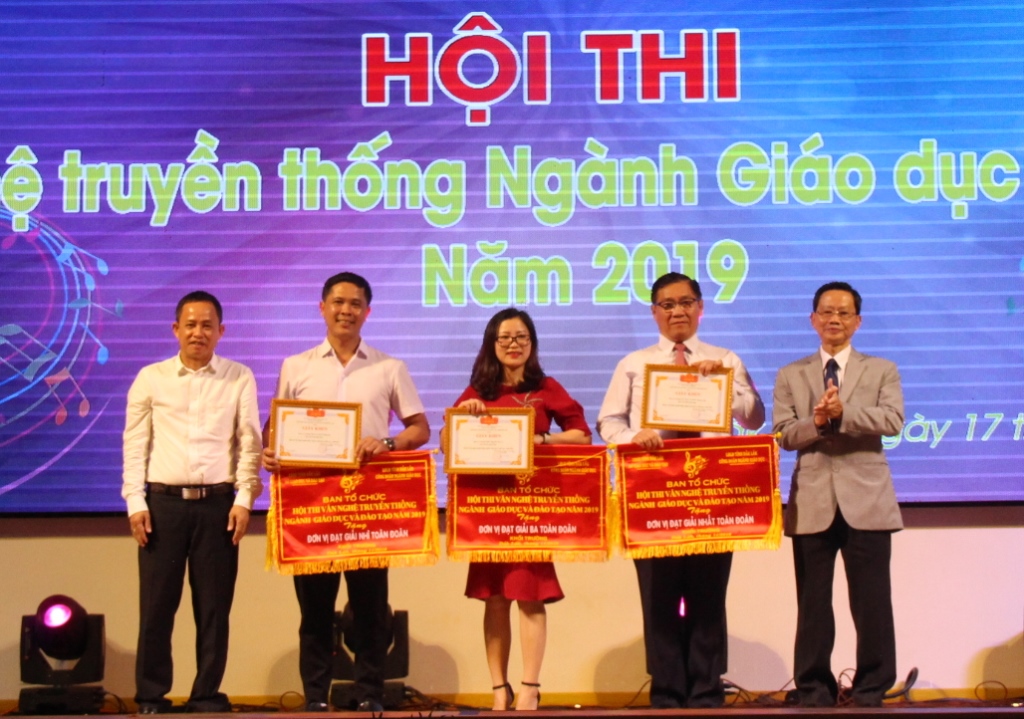 Bế mạc Hội thi văn nghệ truyền thống ngành Giáo dục và Đào tạo tỉnh Đắk Lắk năm 2019