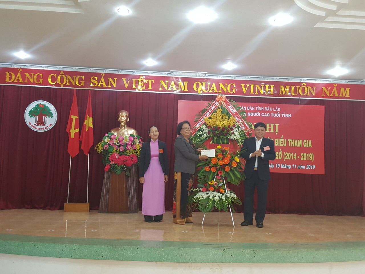 Hội nghị “Người cao tuổi tiêu biểu tham gia xây dựng hệ thống chính trị”