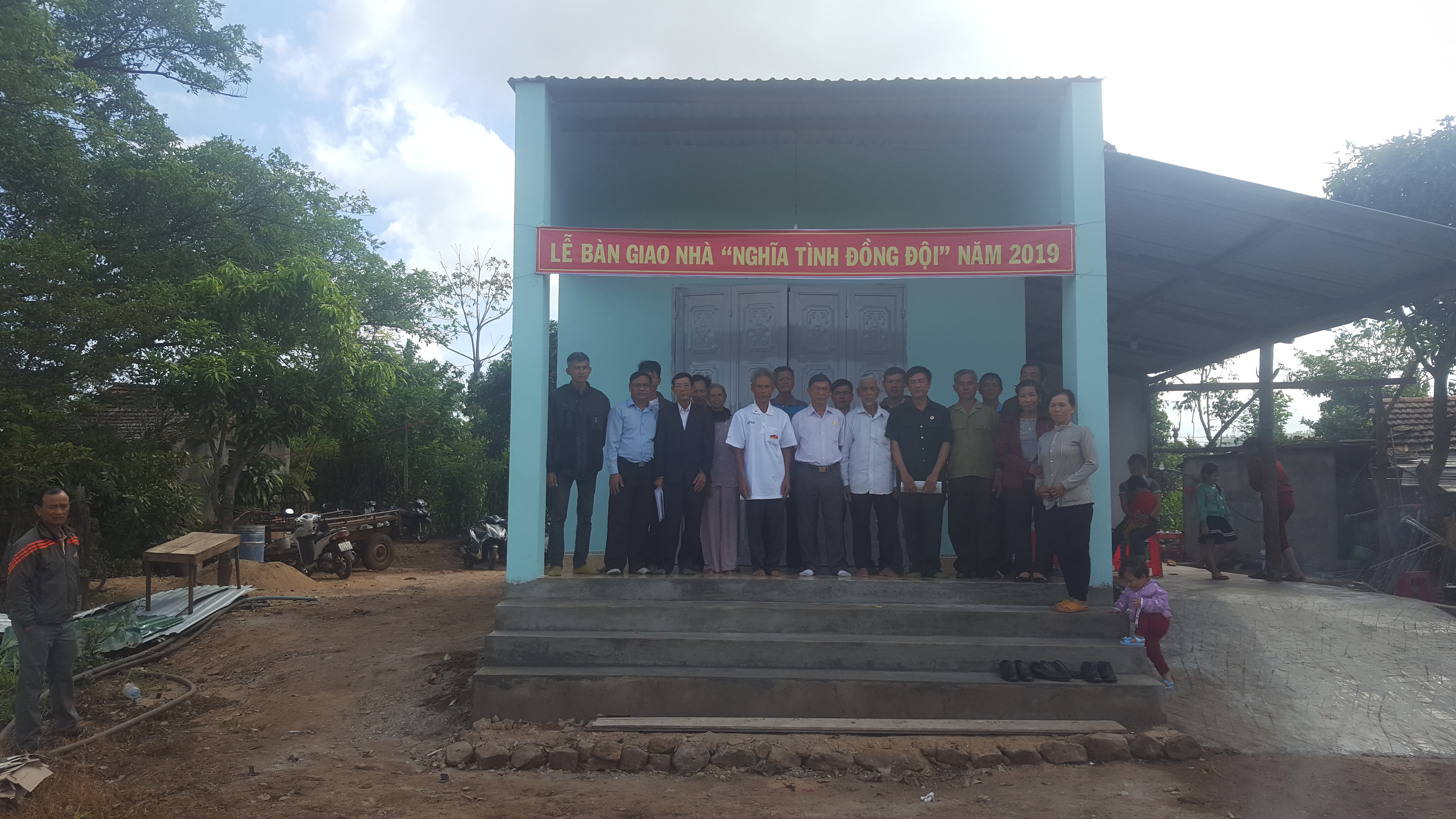 Hội Cựu chiến binh huyện Ea H'leo bàn giao nhà 