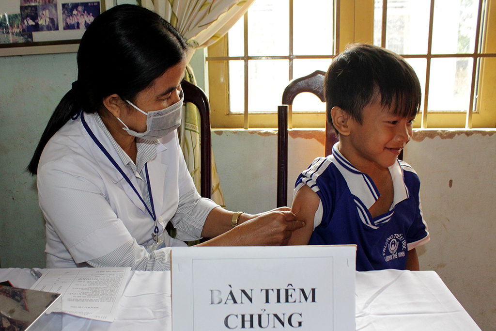 Buôn Đôn tiêm bổ sung vắc xin uốn ván – bạch hầu giảm liều năm 2019 đạt 84,44%