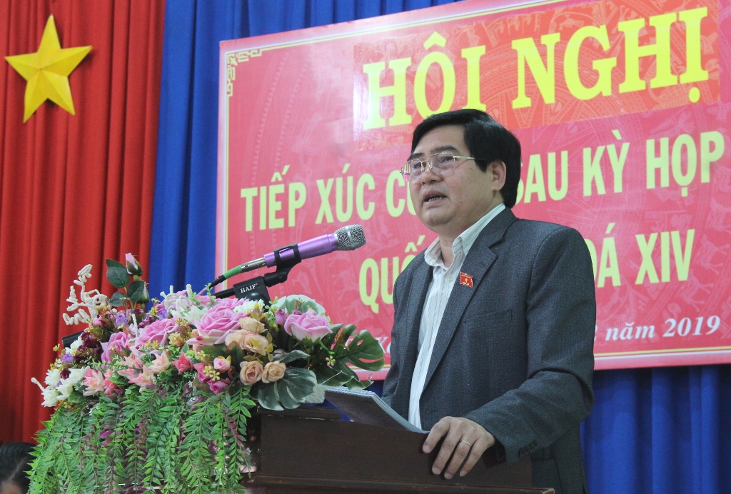 Cử tri huyện Ea Kar đề nghị nghiên cứu, đề xuất các giải pháp hiệu quả nhằm thu hút, kêu gọi đầu tư trên địa bàn