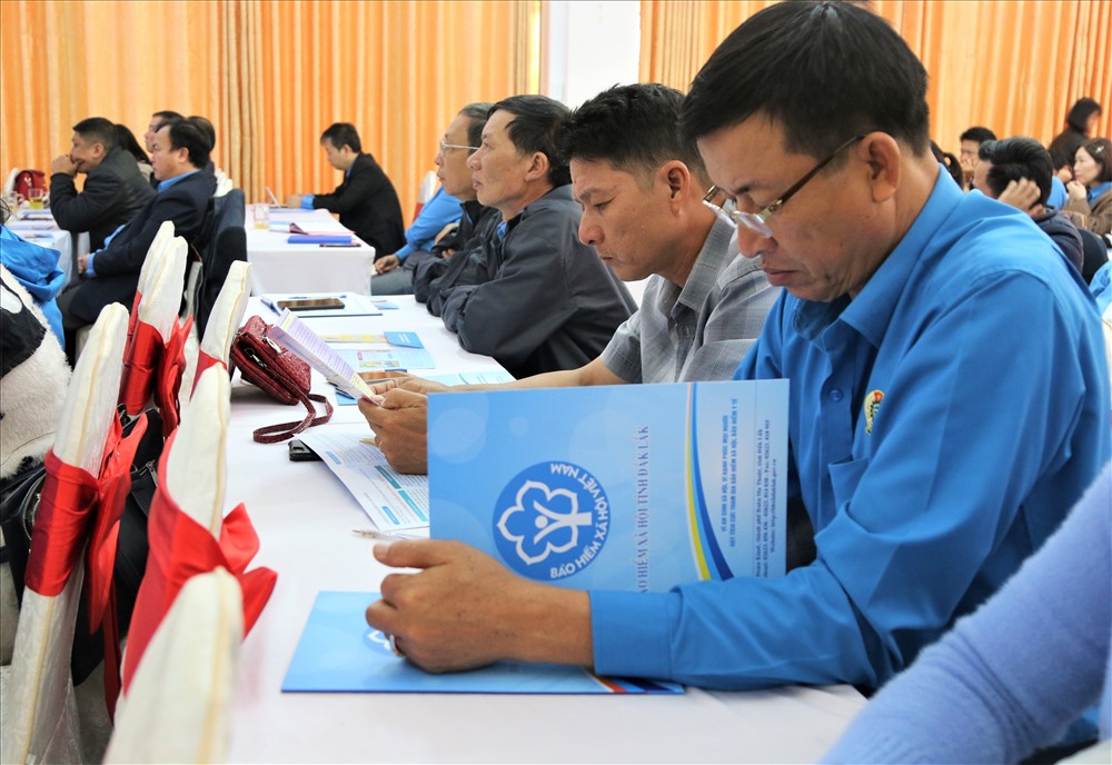 2.860 doanh nghiệp thực hiện giao dịch điện tử với BHXH tỉnh