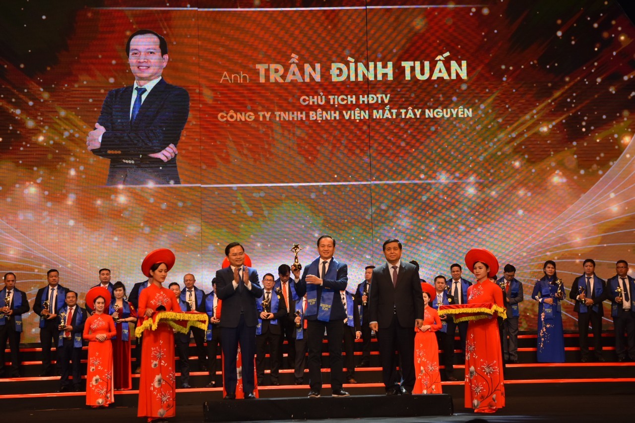 Đắk Lắk có một doanh nhân được trao giải thưởng Sao Đỏ - Doanh nhân trẻ Việt Nam tiêu biểu 2019