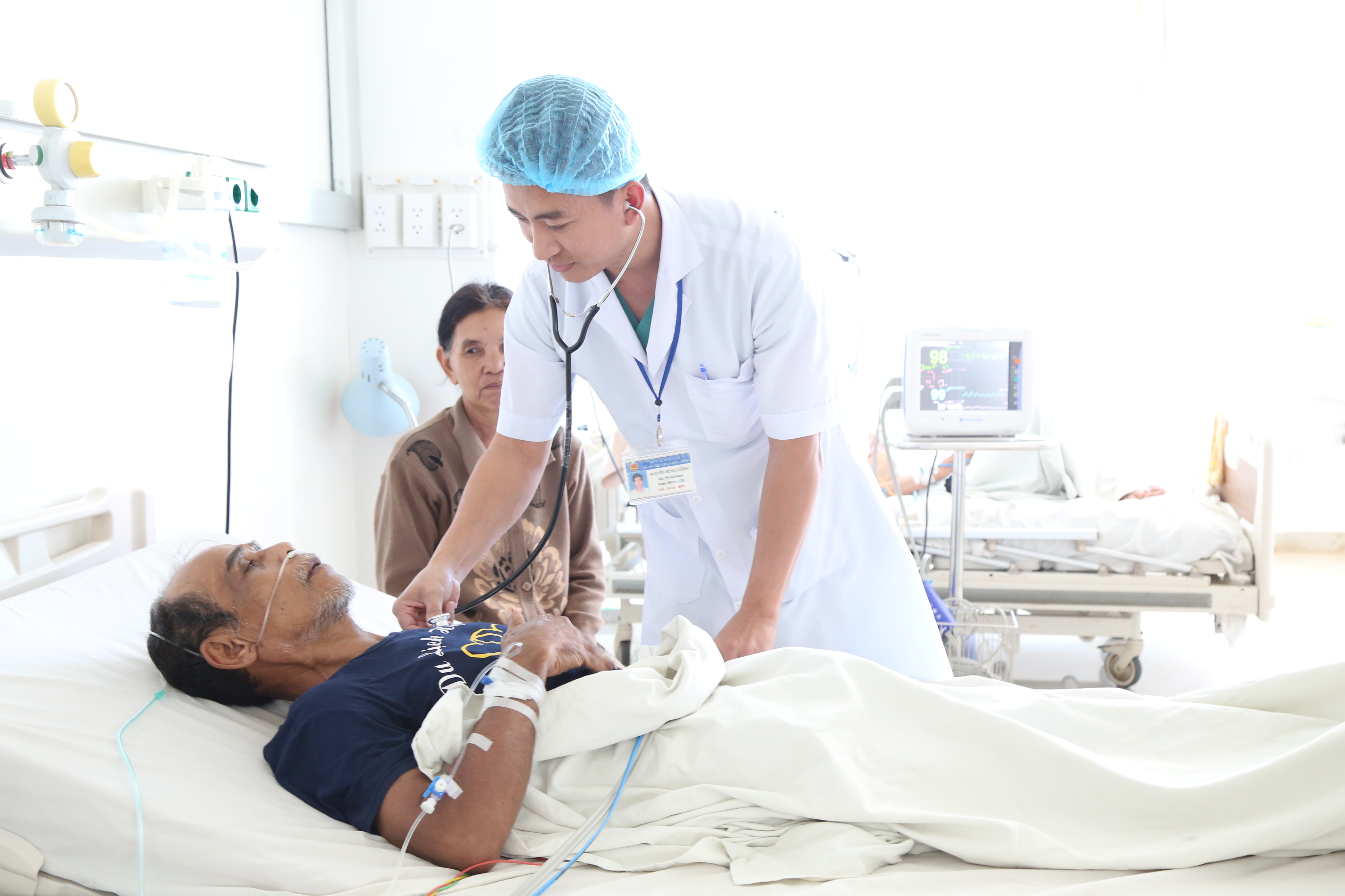 Tiêu sợi huyết đường tĩnh mạch: Kỹ thuật mới trong điều trị bệnh đột quỵ não