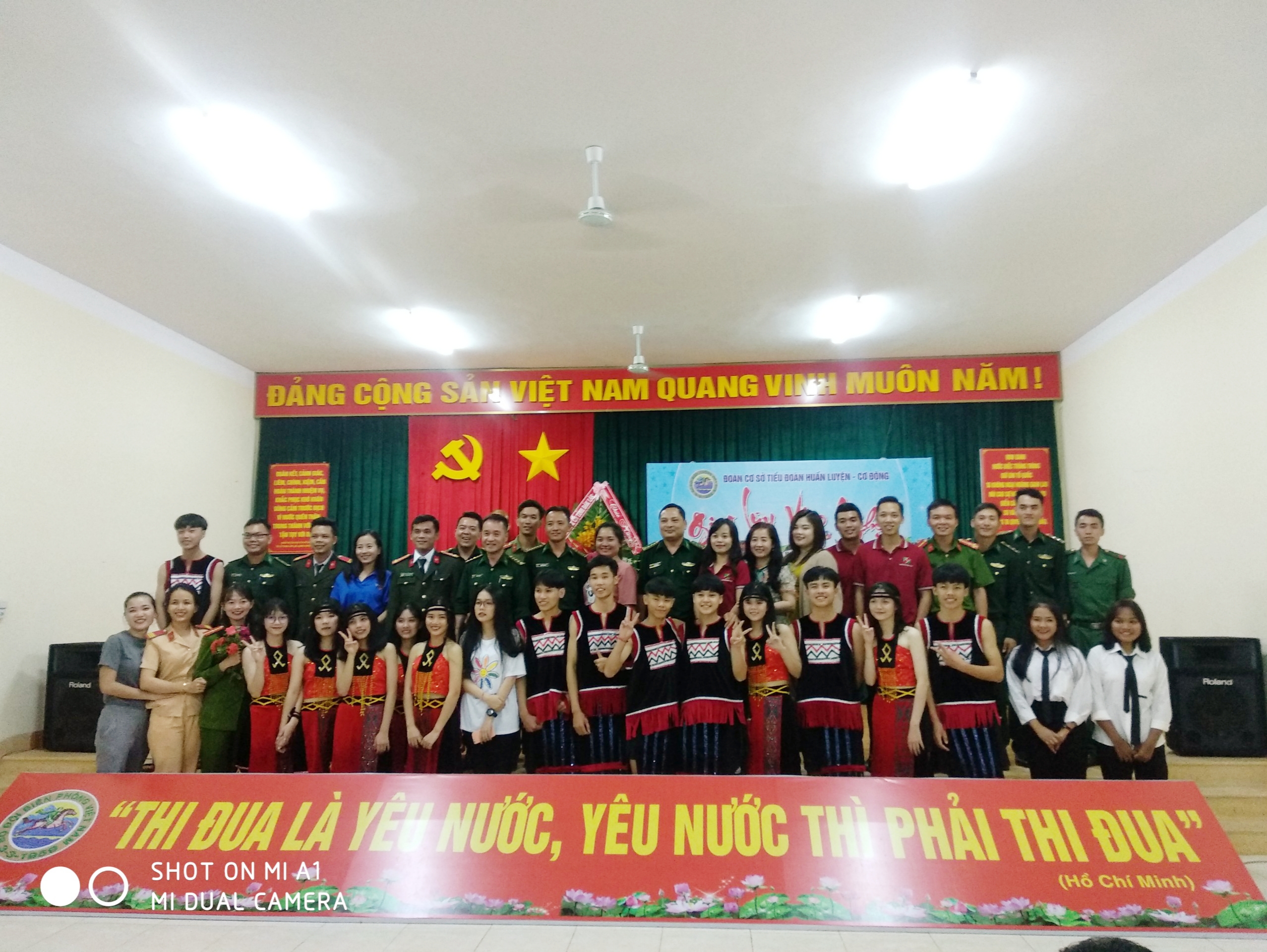 Agribank Đắk Lắk thăm, chúc mừng và giao lưu văn nghệ với Tiểu đoàn Huấn luyện cơ động,  Bộ đội Biên phòng - D19