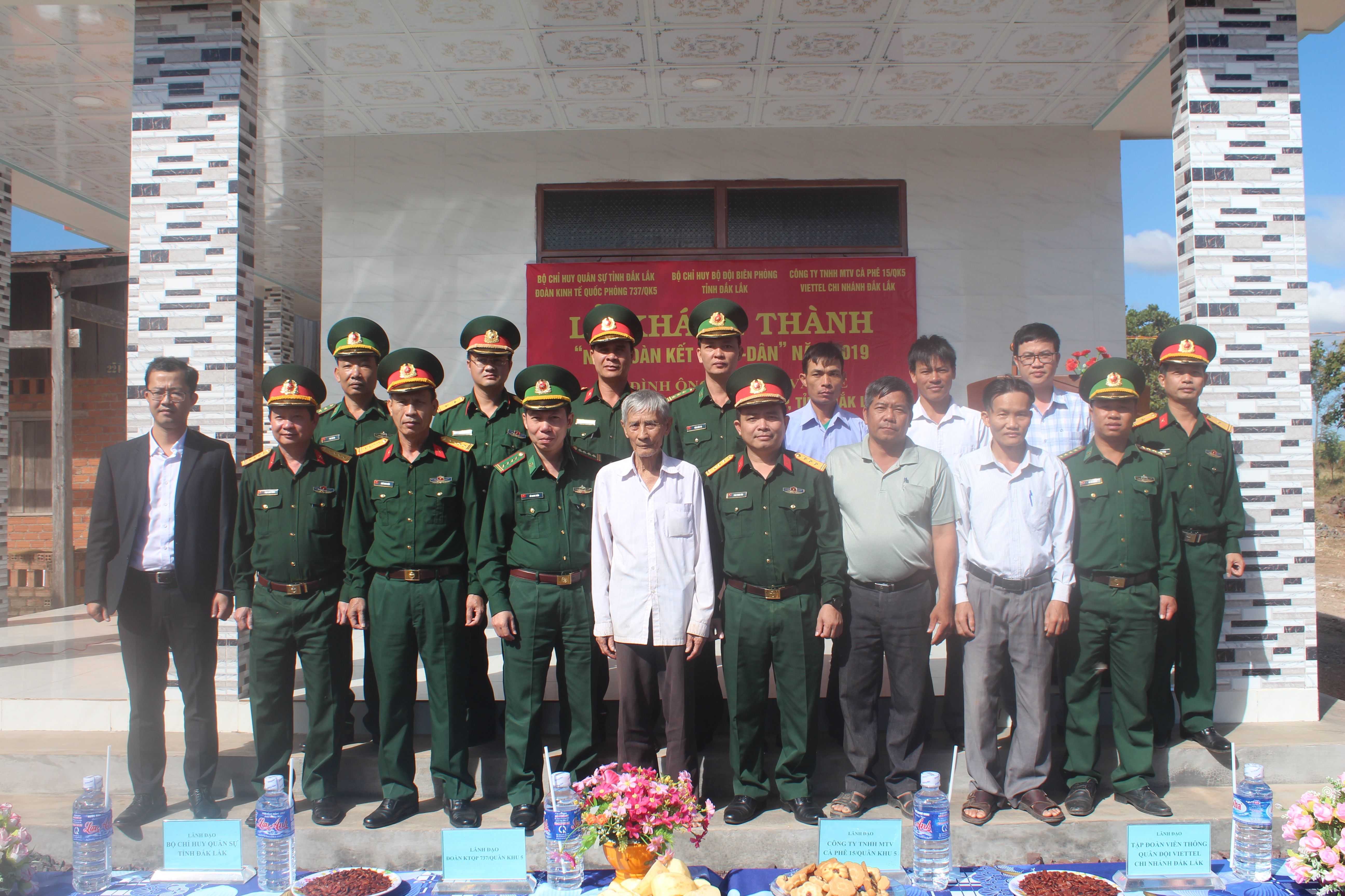 Bộ đội Biên phòng tỉnh khánh thành và bàn giao nhà “Đại đoàn kết”