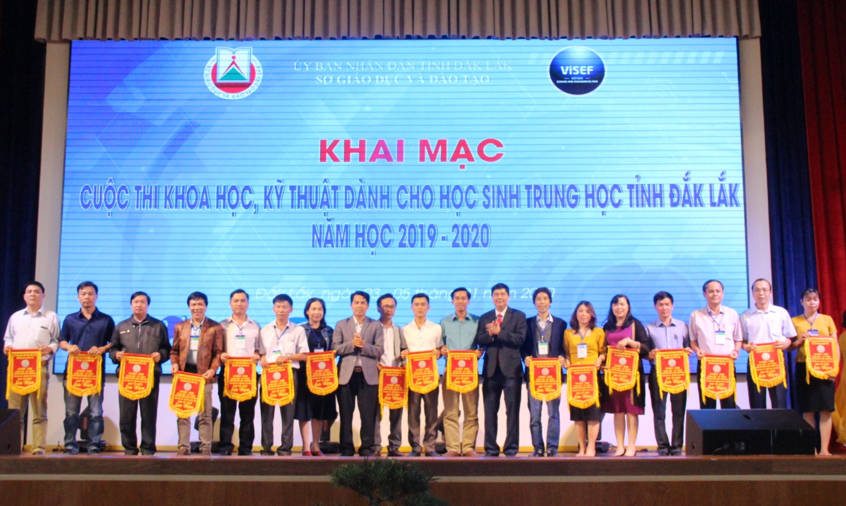 129 sản phẩm, dự án tham dự Cuộc thi khoa học, kỹ thuật dành cho học sinh trung học tỉnh Đắk Lắk năm học 2019-2020