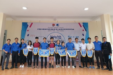 Huyện đoàn Krông Bông tổ chức Ngày hội “Học sinh 3 tốt”