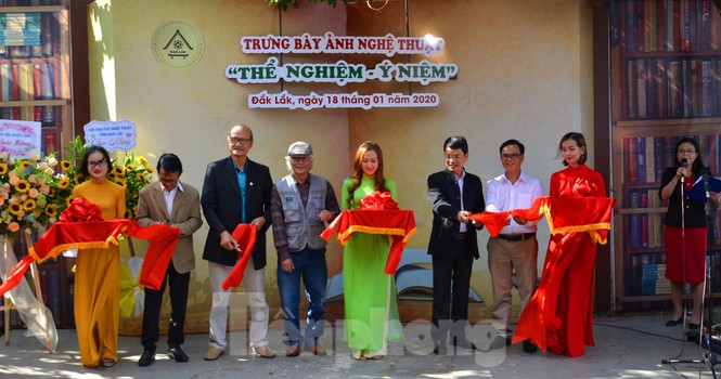 Trưng bày ảnh nghệ thuật thể loại “Thể nghiệm và ý niệm”