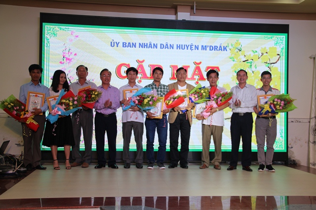 Huyện M'Đrắk gặp mặt doanh nghiệp năm 2020