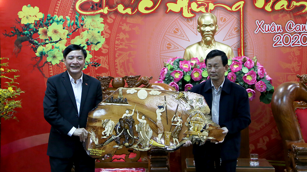 Thường trực Tỉnh ủy tiếp đoàn công tác của Tỉnh ủy Gia Lai