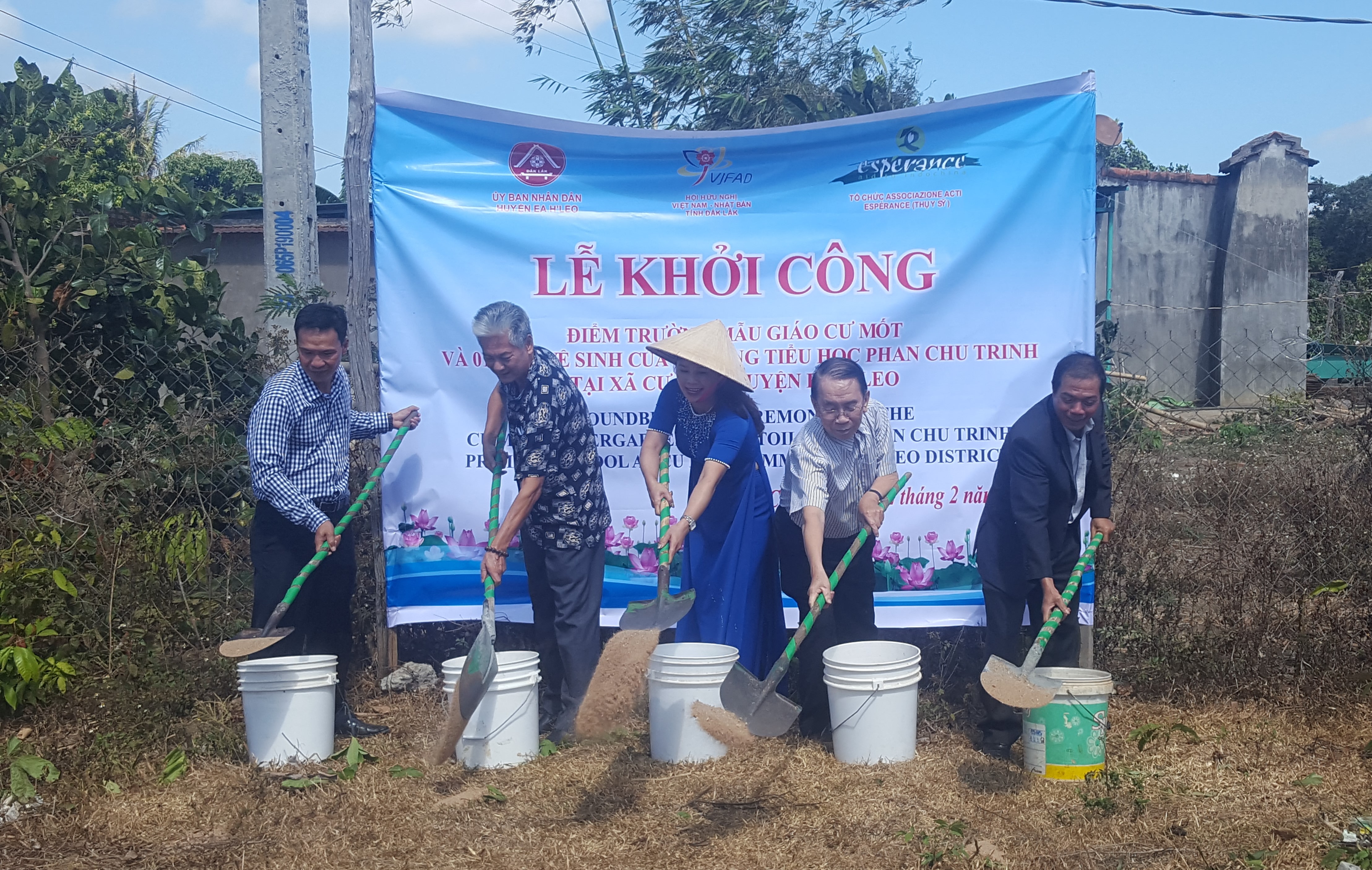 Khởi công xây dựng điểm Trường mẫu giáo xã Cư Mốt