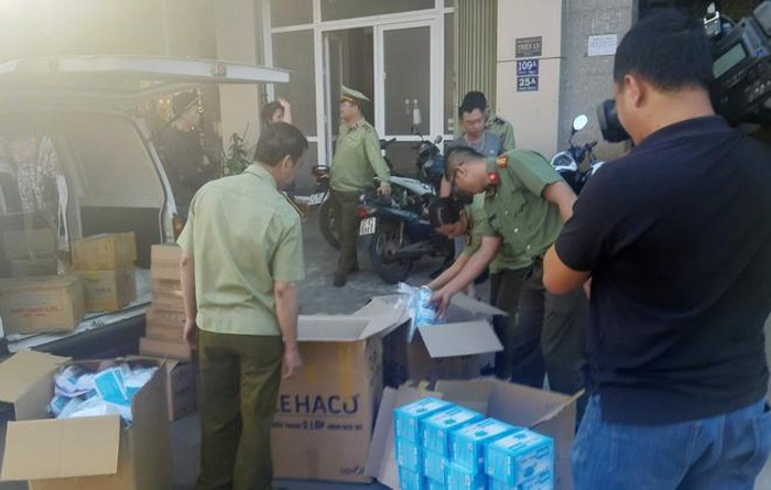 Phạt 50 triệu với công ty tăng giá khẩu trang gấp 3 lần